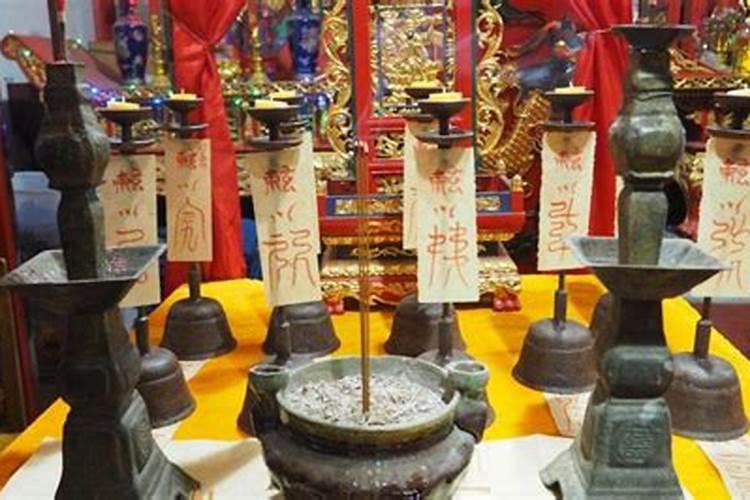 补财库法事为什么要在晚上做？