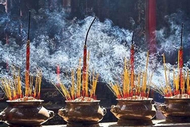 烧香能测姻缘吗？