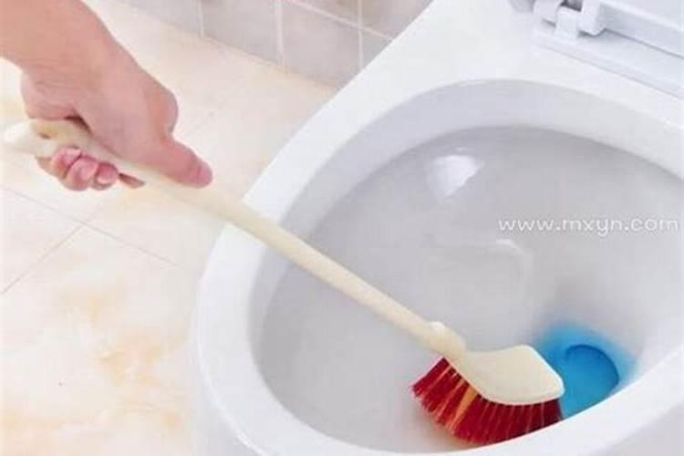 梦见厕所很干净解梦