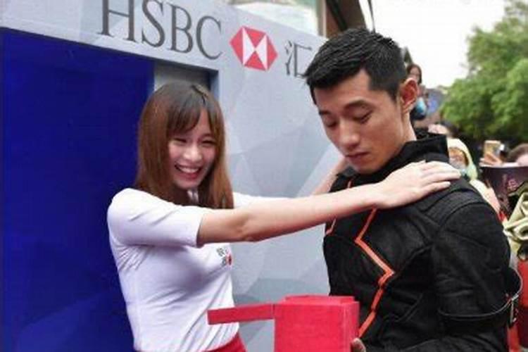 梦见女人主动投怀送抱