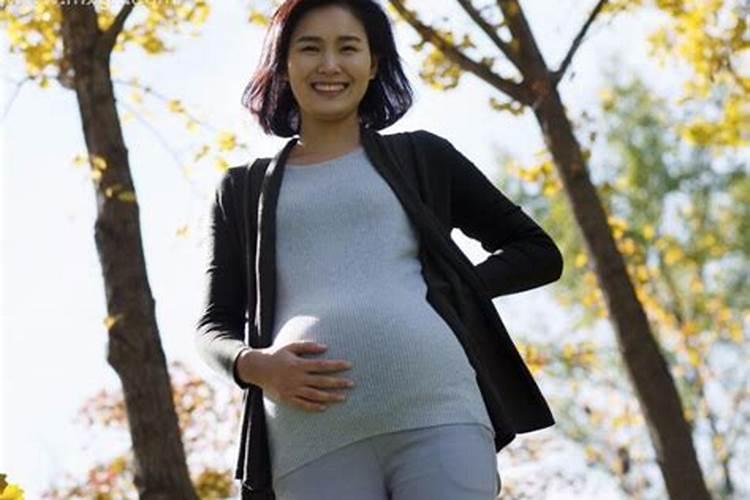 怀孕了梦见别人家的小孩缠着自己