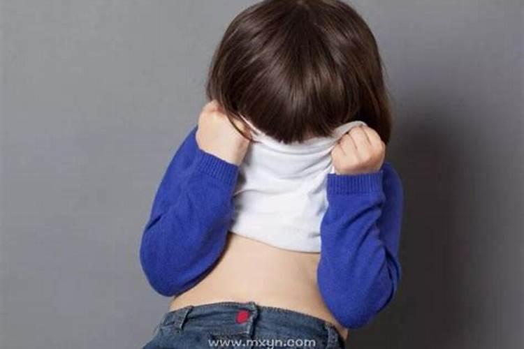 梦见自己尿裤子了是什么意思？