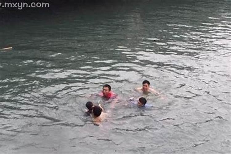 梦到自己的孩子掉水里了怎么回事？