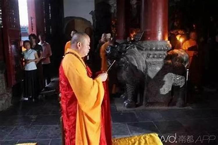 和尚是超度亡灵