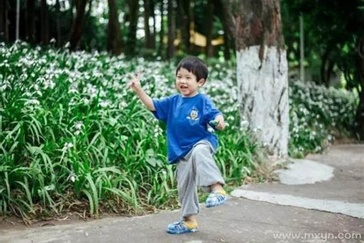 梦见生了个男孩还有牙齿