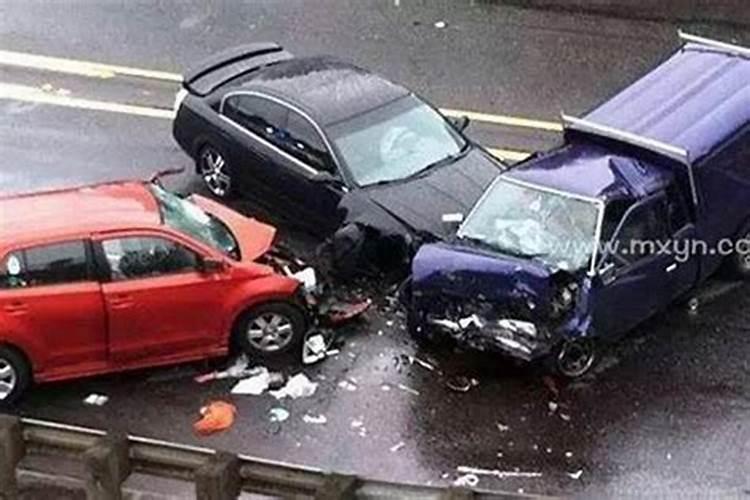 梦到同学出车祸死了
