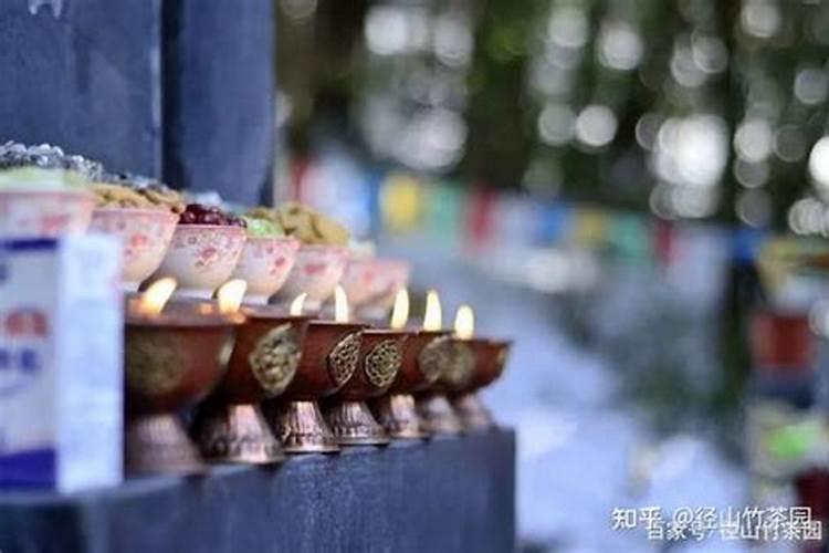 冬至寺院祭祖牌位