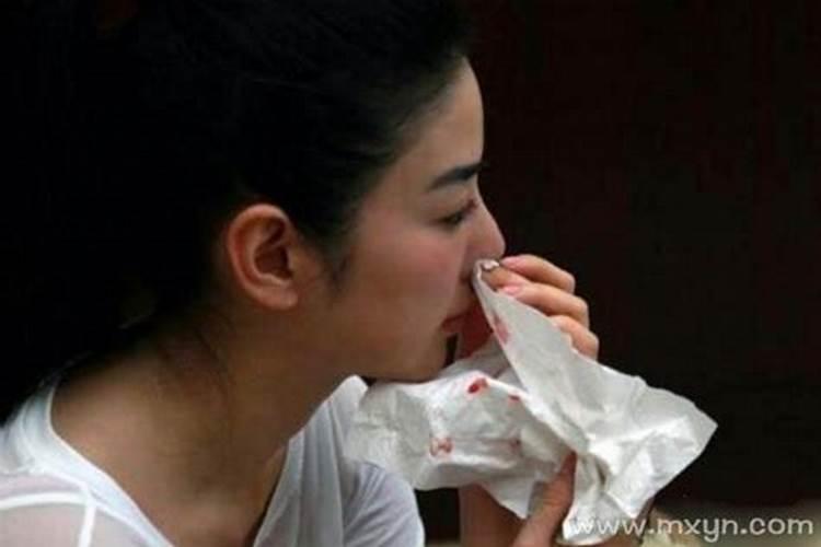 梦见车追尾儿子流鼻血