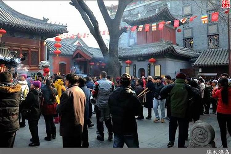 正月初一哪里上香好？
