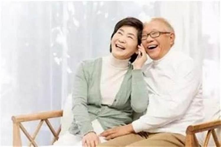梦到和已故的长辈说话
