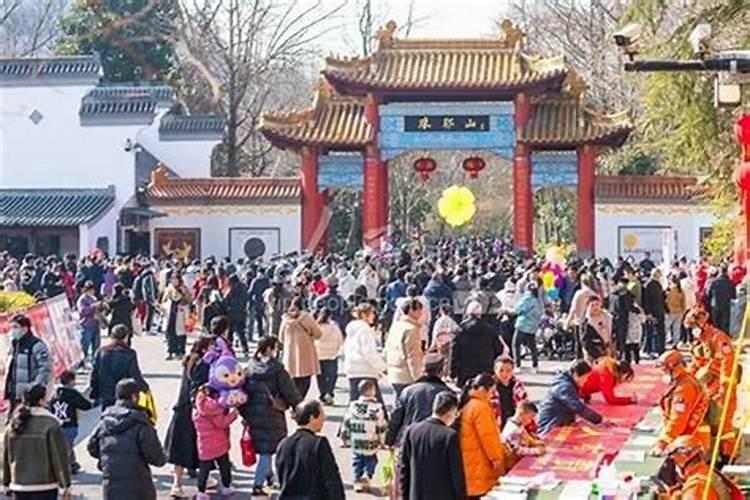 九月初九平遥哪里赶庙会？