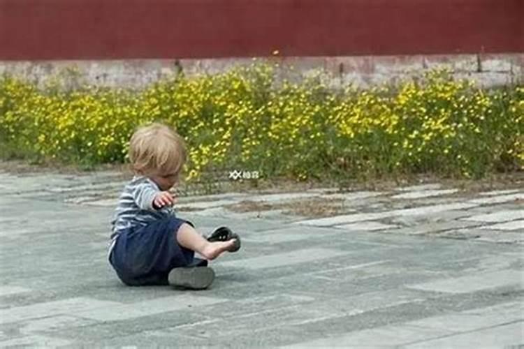 梦见儿子走丢了到处找
