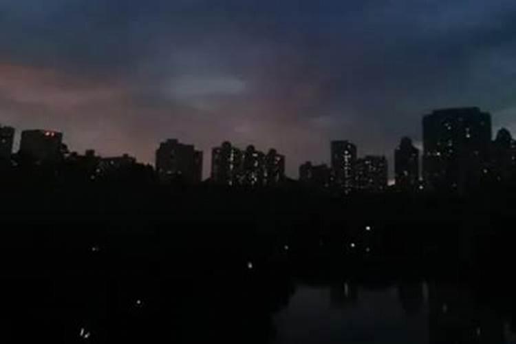 秋分时节几点天黑？