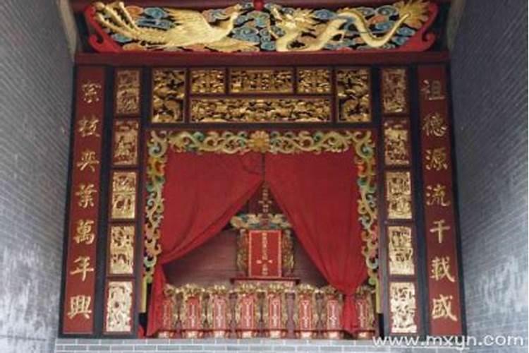 梦见上祖坟祭拜祖先