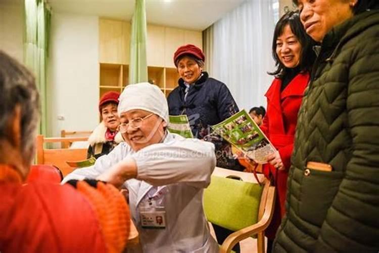 南昌老人做法事