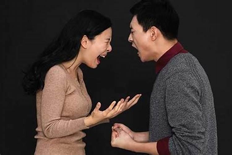 梦见公公和老公吵架什么意思啊？