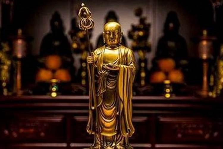 学佛在家人可以超度亡灵吗？