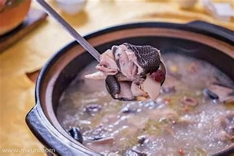 梦到杀蛇吃肉是什么意思？