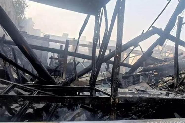 梦见奶奶家房子着火了什么预兆？