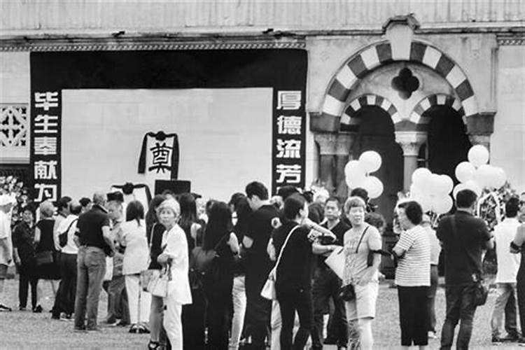 梦见死去的人又办丧事是什么意思？