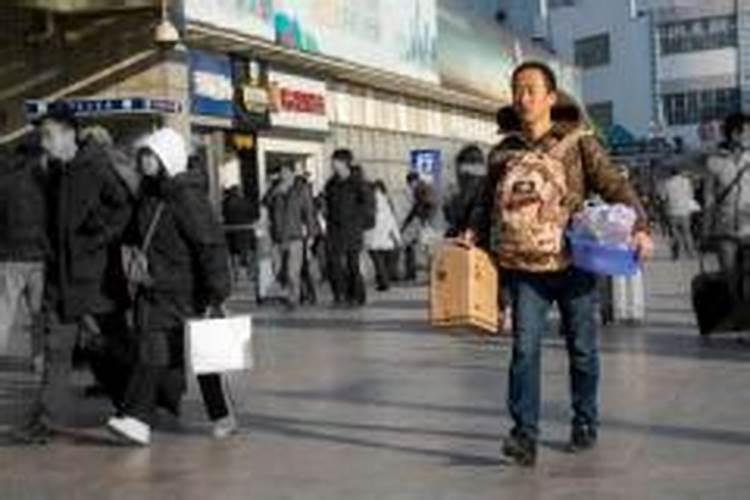 梦见回家路上到处多狗？