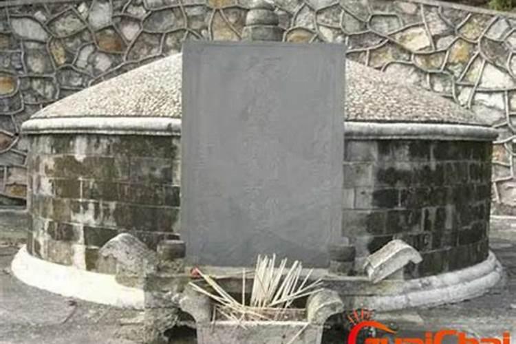 梦见坟墓进水是什么意思？