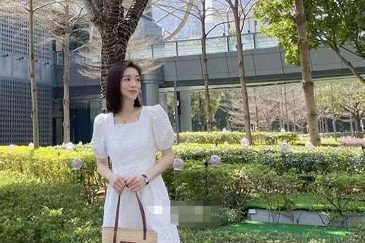 合婚的时候穿什么衣服？