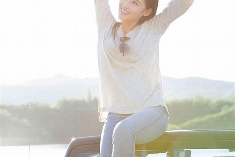 梦到年轻女子和我示好