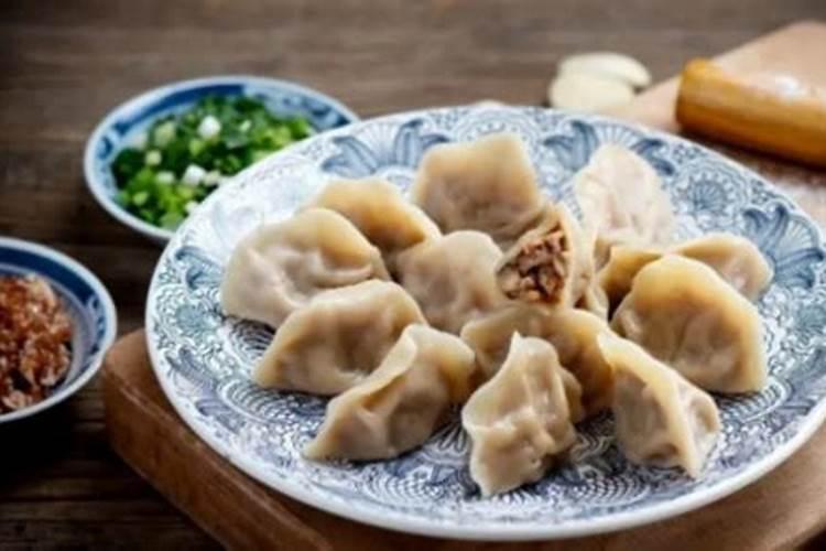 立冬当天的风俗吃什么？