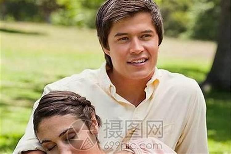 梦到前女友和自己睡在一块