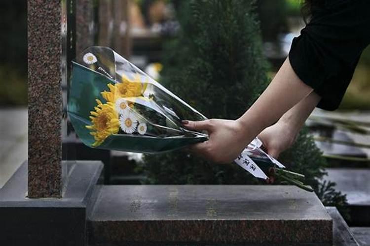 清明节代为祭扫新闻