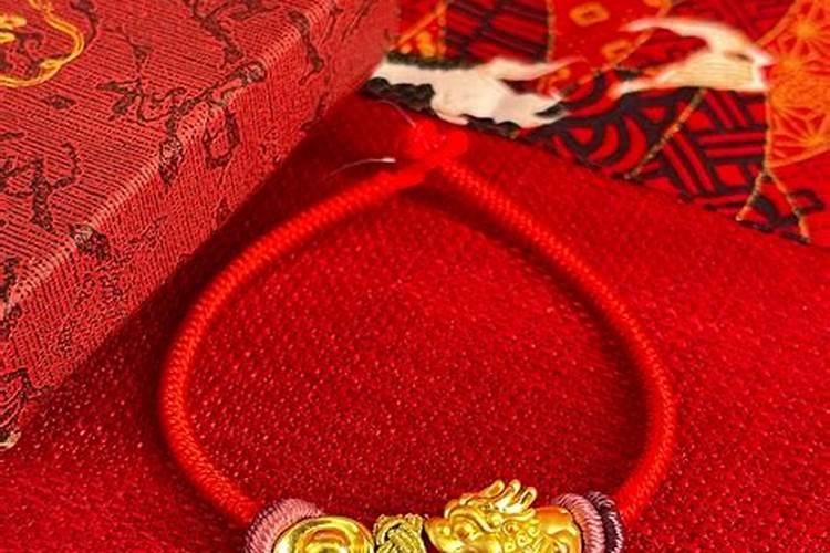 2026犯太岁应该戴什么首饰呢？