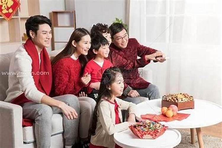 梦见和家人在一起睡觉