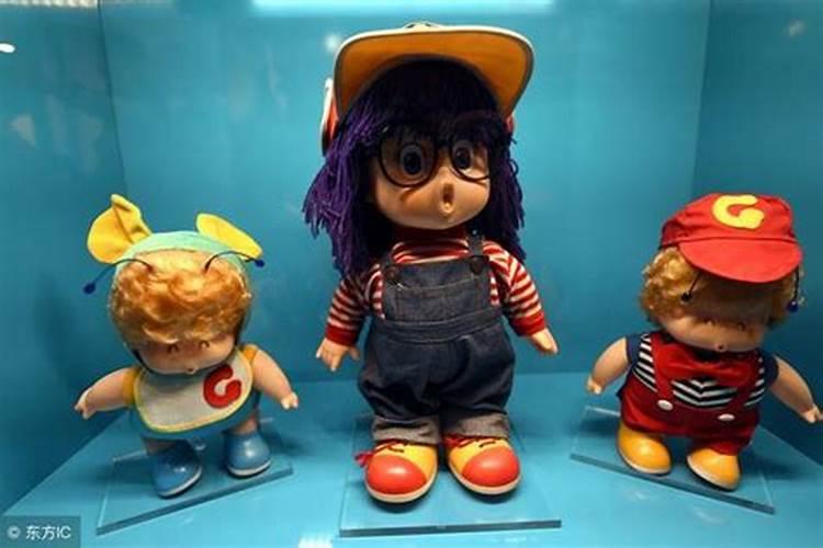 清明节出生的名人有谁？