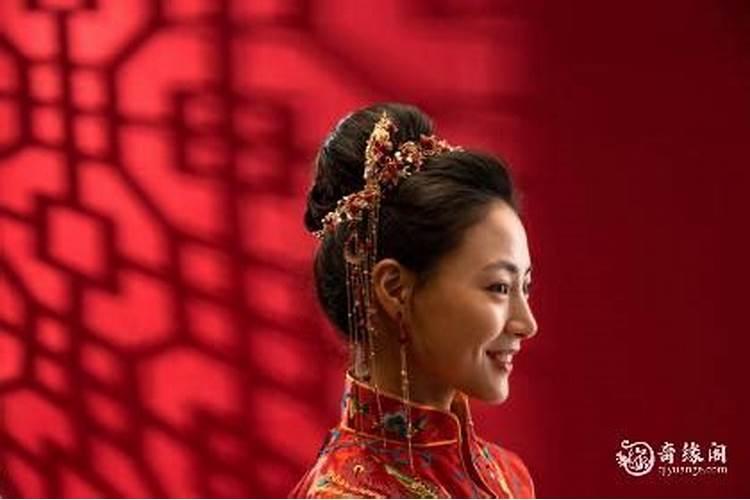 犯太岁能穿红色吗？