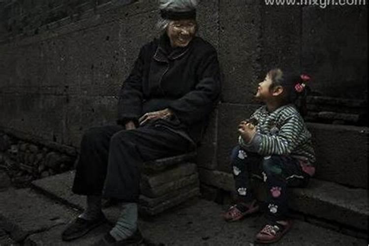 梦见死去奶奶给我说话