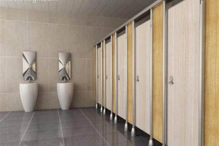 梦见厕所很臭是什么意思？