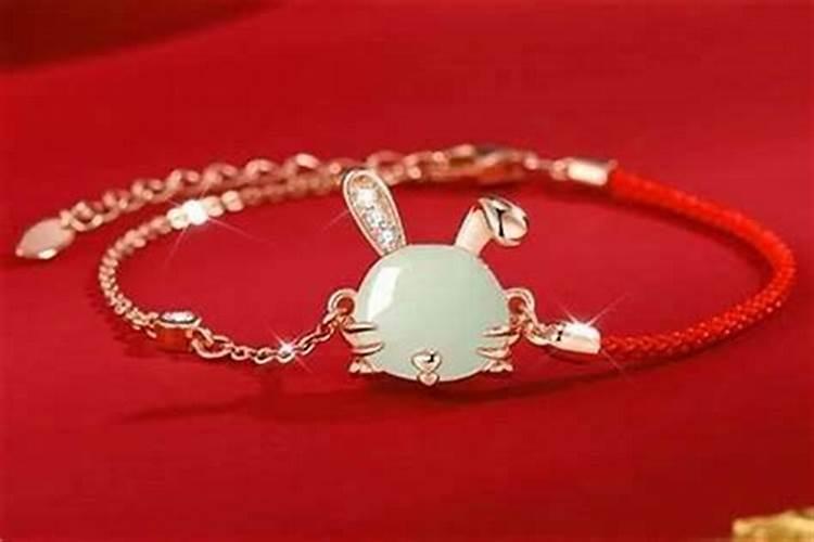 生肖兔适合戴什么饰物？