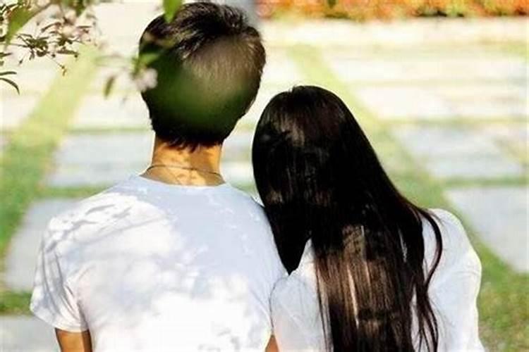 梦见死去的外婆还活着和我说话