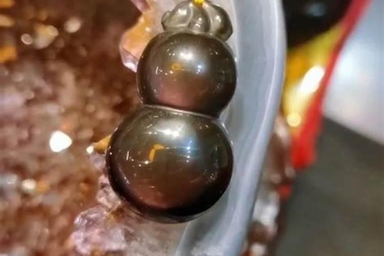 化解小人应该佩戴什么水晶？