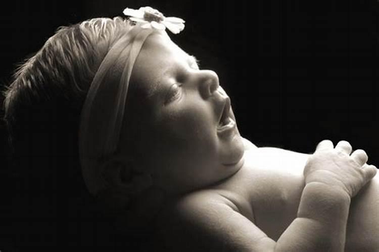 堕胎小孩一直跟在身边