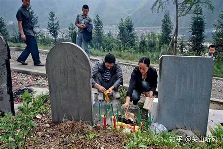 正月初五可以去新坟吗？