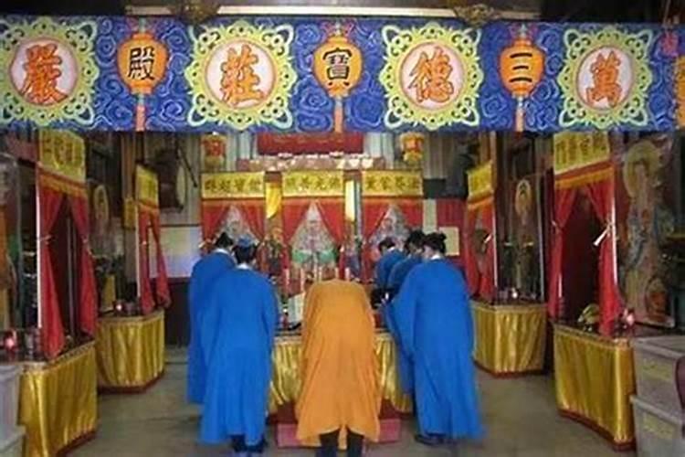 活人都欠阴债吗？