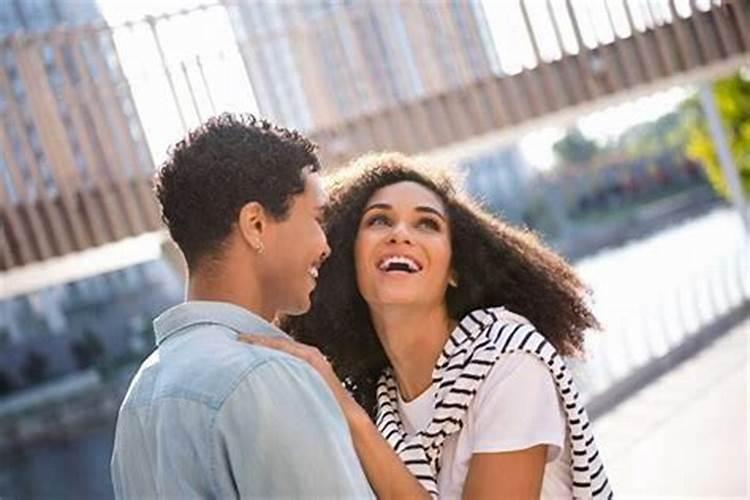 梦见前女友来找我复合我不同意